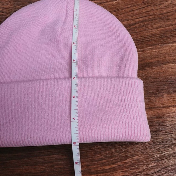 ALO Yoga Light Pink Beanie - Picture 5 of 5